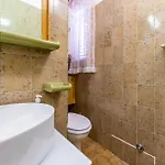 Sale Marija 3* Baška