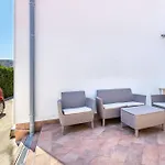 Sale Marija 3* Baška