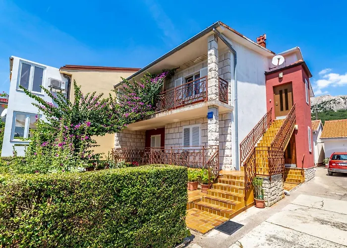 Sale Marija 3* Baška